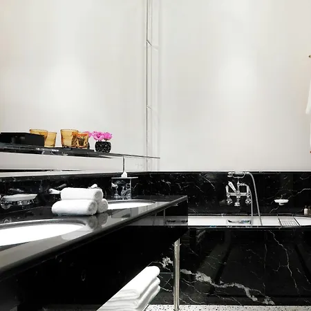 The St. Regis 5*