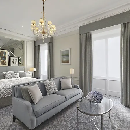 The St. Regis 5*