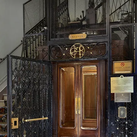 The St. Regis 5*