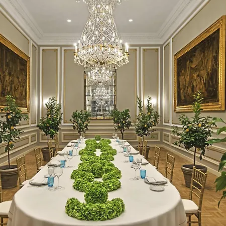 The St. Regis 5*