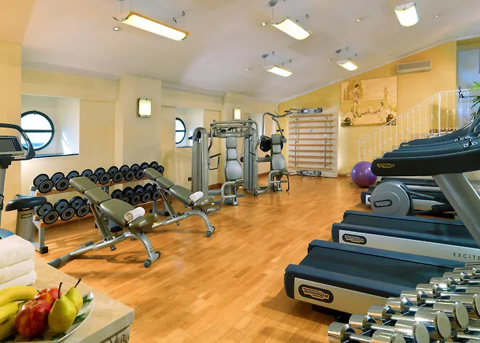 The St. Regis Szálloda 5*