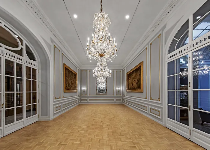 The St. Regis Szálloda 5*