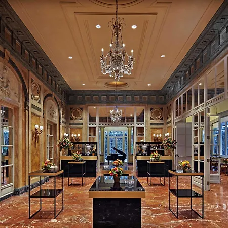 The St. Regis Róma