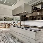 The St. Regis Szálloda 5*